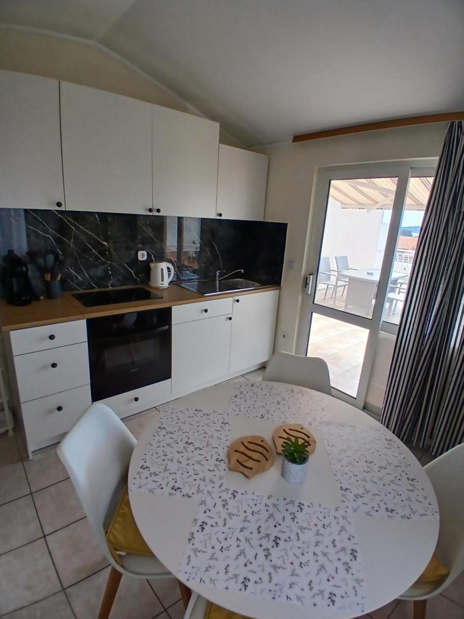Apartmani Fani 2 Min Walking From Sea Orebić Eksteriør bilde